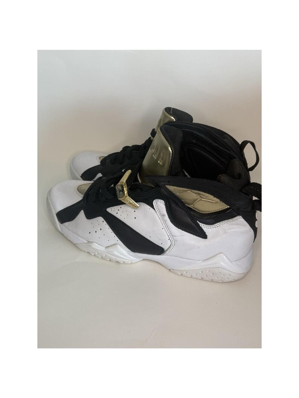 JORDAN Air Jordan 7 Retro Mens 9.5 White Gold Black Basketball Iconic